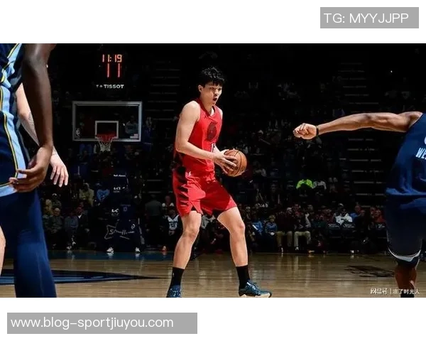 媒体人质疑球迷对杨瀚森的苛责为何不反思自己在外卖行业的表现