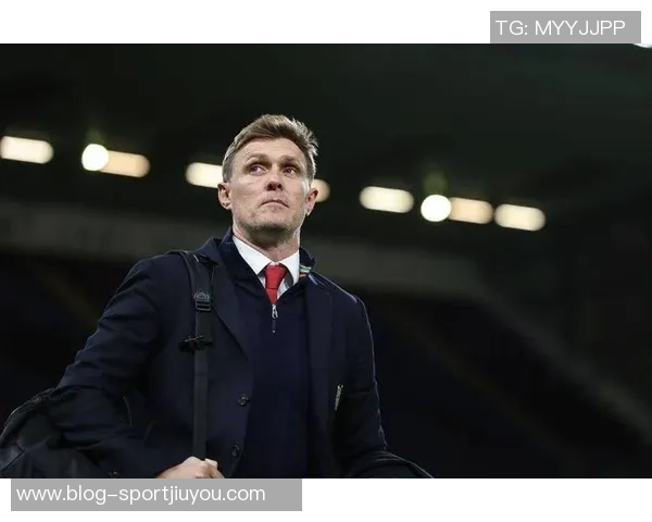 曼联计划让弗莱彻临时执教数场后再任命新主帅至赛季结束