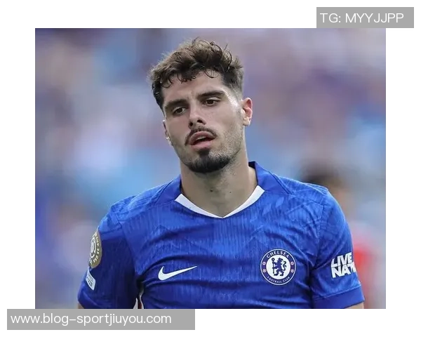 基多主帅坦言帕尔梅拉斯球场如同学校操场球队在对抗中遭遇全面压制